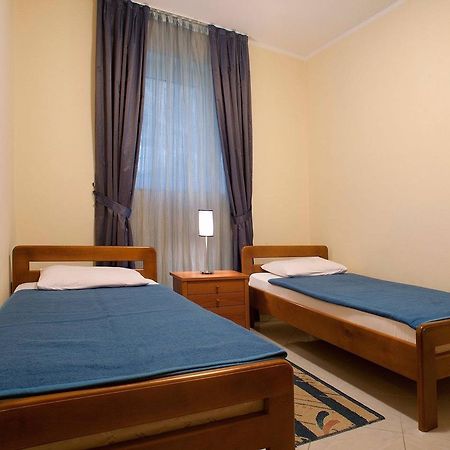 Apartments Vuksic Sveti Stefan Bagian luar foto