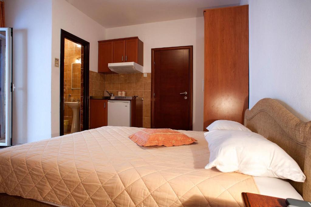 Apartments Vuksic Sveti Stefan Ruang foto