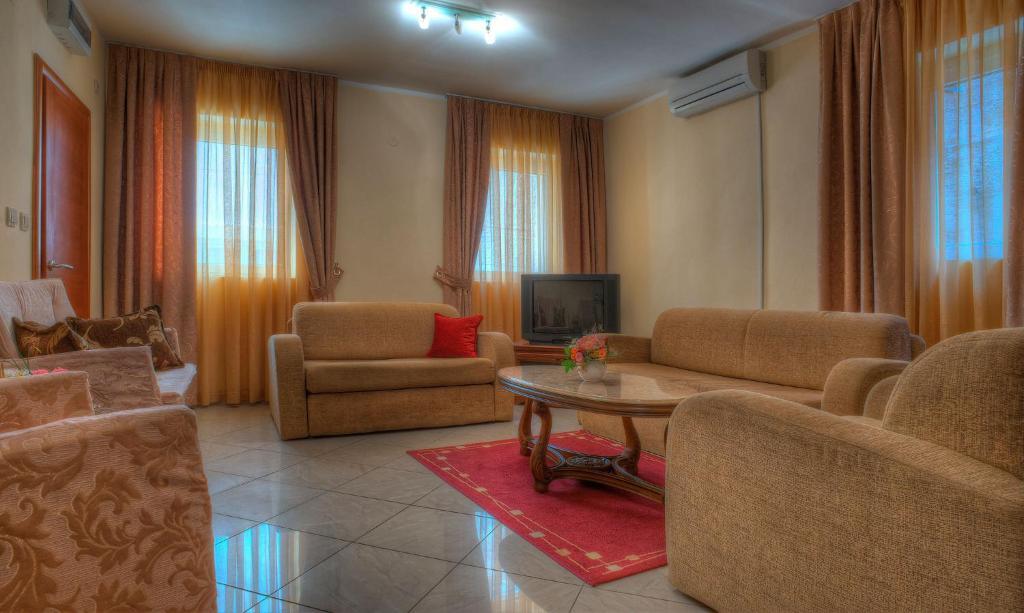 Apartments Vuksic Sveti Stefan Ruang foto