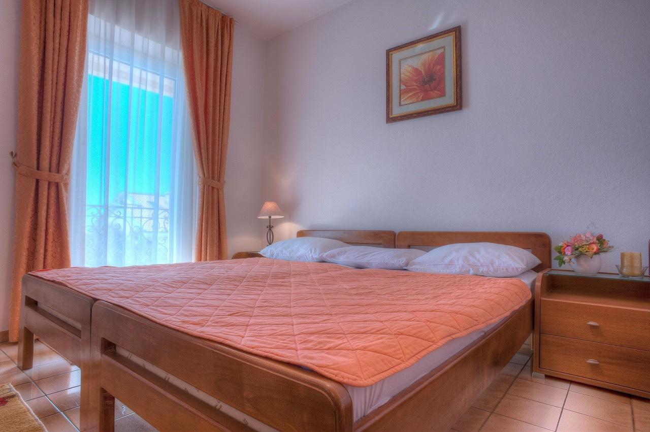 Apartments Vuksic Sveti Stefan Bagian luar foto